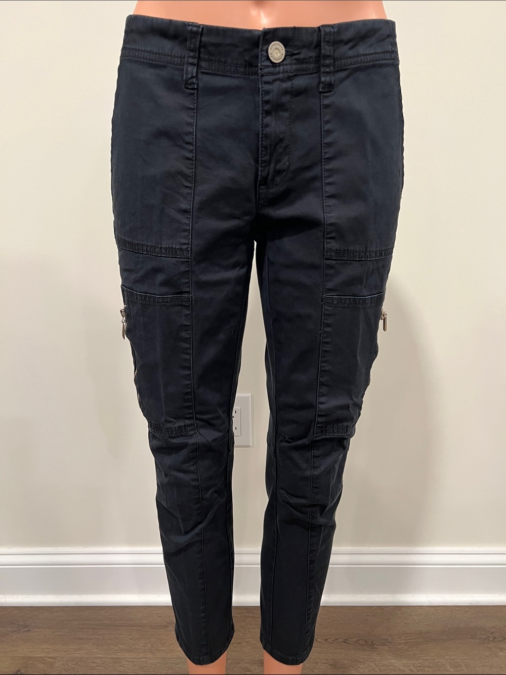 White House Black Market Slim Crop Cargo Size 0
